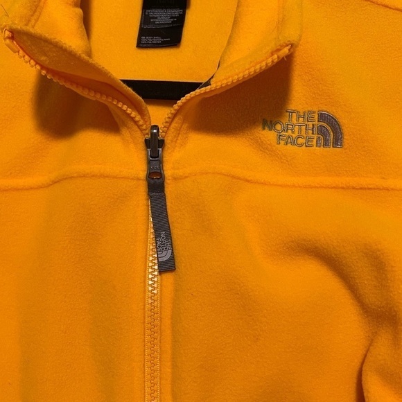 Gold NorthFace Jacket - Picture 4 of 5
